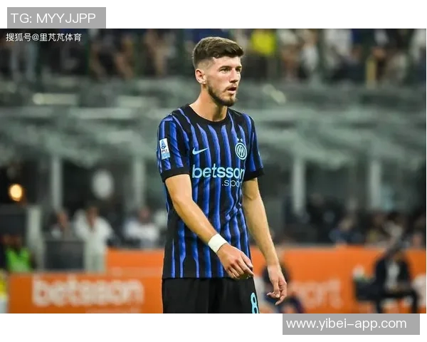 意甲10月最佳阵容揭晓莱奥博尼迪马尔科恰尔汉奥卢入选